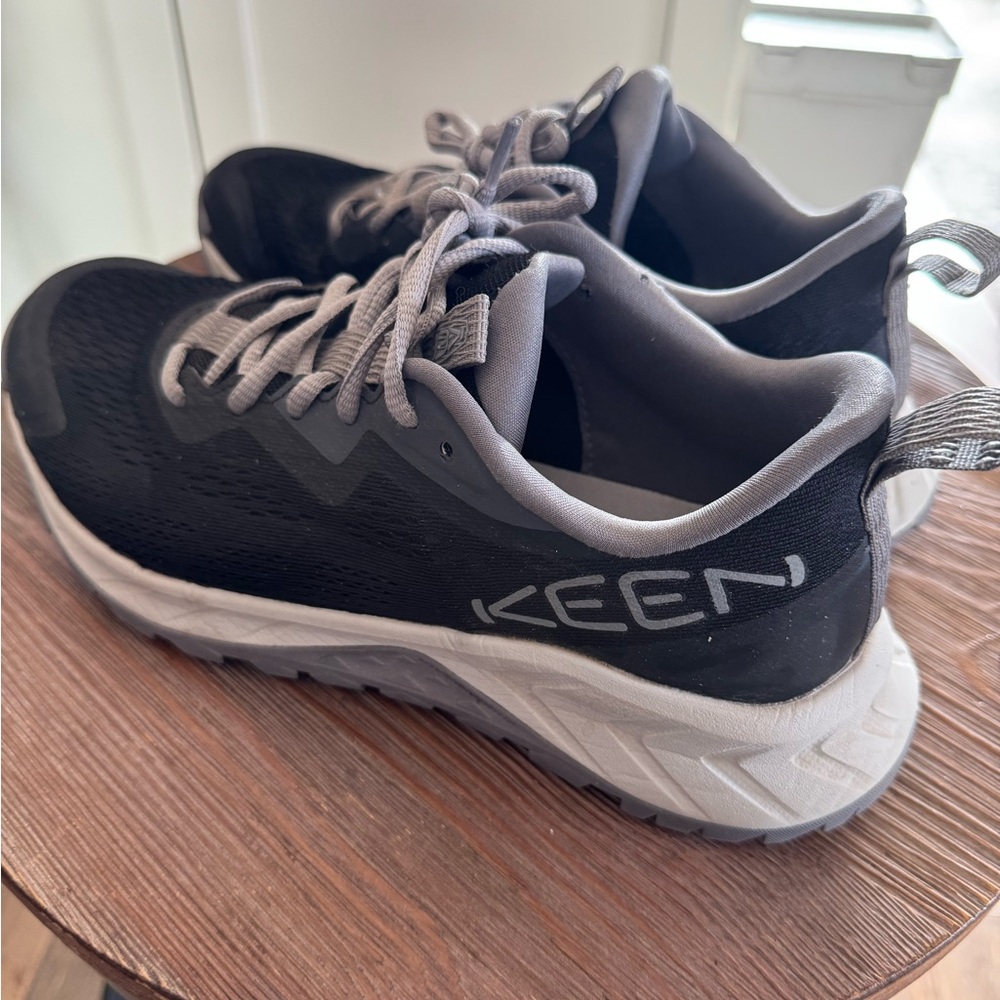 Keen Black and Gray Low-Top Trail Sneakers